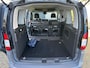 Ford Tourneo Connect Titanium 5 persoons | Dealer onderhouden | Stoelverwarming | Parkeersensoren V+A | Cruise control | 16" Lichtmetalen velgen |