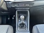 Ford Tourneo Connect Titanium 5 persoons | Dealer onderhouden | Stoelverwarming | Parkeersensoren V+A | Cruise control | 16" Lichtmetalen velgen |