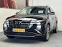 Hyundai Tucson 1.6 T-GDI i-Motion CRUISE CONTROL CLIMATE CONTROL BLUETOOTH TELEFOON APPLE CARPLAY/ANDROID ACHTERUITRIJCAMERA PDC ZEER MOOI !! Brgl