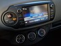 Toyota Yaris 1.0 VVT-i Connect / Dealer onderhouden / All season banden / Cruise control / Bluetooth / Camera