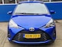 Toyota Yaris 1.0 VVT-i Connect / Dealer onderhouden / All season banden / Cruise control / Bluetooth / Camera