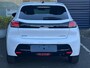Peugeot 208 Allure Hybride 100pk | Parkeercamera/-sensoren (voor/achter) | Draadloze Telefoonlader | Full LED | Navigatie | Climate Control | Keyless Entry/Start | Apple Carplay/Android Auto |