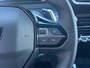 Peugeot 208 Allure Hybride 100pk | Parkeercamera/-sensoren (voor/achter) | Draadloze Telefoonlader | Full LED | Navigatie | Climate Control | Keyless Entry/Start | Apple Carplay/Android Auto |