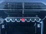 Peugeot 208 Allure Hybride 100pk | Parkeercamera/-sensoren (voor/achter) | Draadloze Telefoonlader | Full LED | Navigatie | Climate Control | Keyless Entry/Start | Apple Carplay/Android Auto |