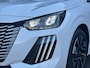 Peugeot 208 Allure Hybride 100pk | Parkeercamera/-sensoren (voor/achter) | Draadloze Telefoonlader | Full LED | Navigatie | Climate Control | Keyless Entry/Start | Apple Carplay/Android Auto |