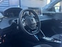 Peugeot 208 Allure Hybride 100pk | Parkeercamera/-sensoren (voor/achter) | Draadloze Telefoonlader | Full LED | Navigatie | Climate Control | Keyless Entry/Start | Apple Carplay/Android Auto |