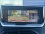 Peugeot 208 Allure Hybride 100pk | Parkeercamera/-sensoren (voor/achter) | Draadloze Telefoonlader | Full LED | Navigatie | Climate Control | Keyless Entry/Start | Apple Carplay/Android Auto |