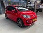 Volkswagen Up! 1.0 60PK 5-Drs High up! Airco | Fender sound | Cruise control | Lm velgen | Parkeersensoren | Boardcomputer | NAP | Rijklaar prijs!