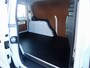 Volkswagen Caddy Maxi Cargo 2.0 TDI Economy Business | L2 | Trekhaak | Climate Control | Parkeersensoren | Apple Carplay | Android Auto | Vloerplaat | Wandbekleding |