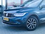 Volkswagen Tiguan 1.5 TSI Life Business | Navigatie | Stoelverwarming | Stuurwiel Verwarmd | Parkeersensoren | Lichtmetalen Velgen 17'' | Climate Control | Adaptieve Cruise Control | LED Koplampen | Introductiekleur |