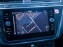 Volkswagen Tiguan 1.5 TSI Life Business | Navigatie | Stoelverwarming | Stuurwiel Verwarmd | Parkeersensoren | Lichtmetalen Velgen 17'' | Climate Control | Adaptieve Cruise Control | LED Koplampen | Introductiekleur |