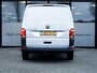 Volkswagen Transporter DC 2.0 TDI L2H3 30 Comfortline | Dubbele cabine| Trekhaak | Navigatie | Airco | Cruise Control | Parkeersensoren | Metallic Lak | DAB+ | Vloerplaat | Wandbekleding | Apple Carplay* | Android Auto* |