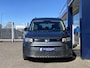 Volkswagen Caddy Maxi 1.5 TSI 7p / Automaat / NL-Auto / 2e-Eigenaar / Stoelverwarming / Adaptieve Cruise-Control / Apple-Carlay & Android-Auto / Zijschuifdeur Links en Rechts / Climate-Control / DAB Radio-Bluetooth / Navi /  PDC V+A met Camera / 17'' LMV / ENZ.