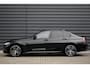BMW 3-Serie 320e M Sport Shadow | Schuif/Kanteldak | Laser Light | Head-Up | CarPlay | 19'' Wielen | Donker Getint Glas |