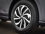 Volkswagen Polo Life Edition 1.0 TSI 95 pk 5 versn. Hand · Achteruitrijcamera · Parkeersensor achter · Velgen 'essex', 15 inch lichtmetaal ·