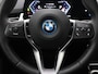 BMW iX1 xDrive30 Launch Edition 67 kWh | PANORAMADAK | HARMAN-KARDON AUDIO | 360-CAMERA | LEDER | HEAD UP DISPLAY | STUUR+STOELVERWARMING | ELEKTRISCHE BESTUURDERSSTOEL MET GEHEUGEN | ELEKTRISCHE ACHTERKLEP |