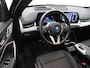 BMW iX1 xDrive30 Launch Edition 67 kWh | PANORAMADAK | HARMAN-KARDON AUDIO | 360-CAMERA | LEDER | HEAD UP DISPLAY | STUUR+STOELVERWARMING | ELEKTRISCHE BESTUURDERSSTOEL MET GEHEUGEN | ELEKTRISCHE ACHTERKLEP |