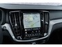 Volvo V60 T6 Plug-in hybrid AWD Ultra Dark | Google | Longe Range | Schuif-/Kanteldak | Lederen Bekleding | Head-Up Display | Getint Glas | Sportstoelen | Harman Kardon Audio | Memory | 19" LM