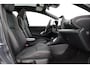 Toyota Yaris 1.5 Hybrid 130 GR Sport | Panoramadak | Navigatie | Dodehoek detectie | JBL | Stoel-/stuurverwarming | Parkeersensoren voor/achter | Apple Carplay / Android Auto | 18 inch