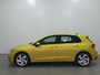 Volkswagen Golf 1.0 eTSI Life Business CARPLAY/CAMERA/DIG.COCKPIT/LMV