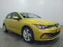 Volkswagen Golf 1.0 eTSI Life Business CARPLAY/CAMERA/DIG.COCKPIT/LMV