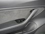 Tesla Model 3 Long Range AWD 75kWh Trekhaak FSD-3 Computer Lmv 18" AutoPilot Premium-Luidsprekers Leder PanoDak Adaptive cruise Camera's Elektr.-Stuur+Stoelen+Spiegels+Geheugen+Easy-Entry+Verwarmde stoelen/achterbank Park assistent Pdc WIFI Ecc Navi Lane-Assist Speed-Assist LED ACC DAB Voorverwarmen interieur en Keyless via App One-Pedal-Drive Origineel Nederlandse auto tot 11kw laden thuis ! Garantie Accu tot 20-11-2027 max 192.000km