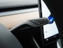 Tesla Model 3 Long Range AWD 75kWh Trekhaak FSD-3 Computer Lmv 18" AutoPilot Premium-Luidsprekers Leder PanoDak Adaptive cruise Camera's Elektr.-Stuur+Stoelen+Spiegels+Geheugen+Easy-Entry+Verwarmde stoelen/achterbank Park assistent Pdc WIFI Ecc Navi Lane-Assist Speed-Assist LED ACC DAB Voorverwarmen interieur en Keyless via App One-Pedal-Drive Origineel Nederlandse auto tot 11kw laden thuis ! Garantie Accu tot 20-11-2027 max 192.000km