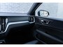 Volvo V60 T6 Twin Engine AWD R-Design | Navi | 360 Camera | Massage | Ventilatie | Harman Kardon Audio | BLIS | Stoel-/Stuurverwarming | Adaptieve Cruise | DAB | Full LED | Keyless | Elek. Stoelen | Getint Glas | Dodehoekdetectie | Park Assist | 19" LM