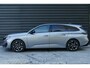 Peugeot 308 SW 1.6 HYBRID 180PK ALLURE PACK BUSINESS AUTOMAAT / NAVI / CLIMA / PDC / 17"LMV / CAMERA / AGR / AFN.TREKHAAK / STOELVERWARMING / FULL-LED / KEYLESS / ADAPT. CRUISECONTROL / 2E EIGENAAR / SCHITTERENDE STAAT !!