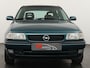 Opel Astra 1.6i Edition LET OP SLECHTS 82.000 KM Airco|Radio cd