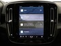 Volvo EX40 Extended Range Plus Voorraadkorting € 6800,- / NIEUW / DIRECT LEVERBAAR / GETINT GLAS / ALL SEASON BANDEN / ZWART DAK /