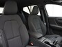 Volvo EX40 Extended Range Plus Voorraadkorting € 6800,- / NIEUW / DIRECT LEVERBAAR / GETINT GLAS / ALL SEASON BANDEN / ZWART DAK /