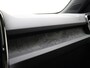 Volvo EX40 Extended Range Plus Voorraadkorting € 6800,- / NIEUW / DIRECT LEVERBAAR / GETINT GLAS / ALL SEASON BANDEN / ZWART DAK /