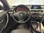 BMW 3-Serie 318i TOURING EXECUTIVE AUTOMAAT NAVIGATIE CRUISE CONTROL CLIMATE CONTROL STOELVERWARMING BLUETOOTH TELEFOON TREKHAAK PDC ZEER MOOI !! Brgl
