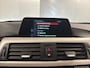 BMW 3-Serie 318i TOURING EXECUTIVE AUTOMAAT NAVIGATIE CRUISE CONTROL CLIMATE CONTROL STOELVERWARMING BLUETOOTH TELEFOON TREKHAAK PDC ZEER MOOI !! Brgl