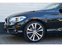BMW 1-Serie 120i Executive * WINTER/ZOMER BANDEN * STOELVERWARMING * APK 2026 *