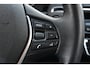 BMW 1-Serie 120i Executive * WINTER/ZOMER BANDEN * STOELVERWARMING * APK 2026 *