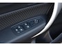 BMW 1-Serie 120i Executive * WINTER/ZOMER BANDEN * STOELVERWARMING * APK 2026 *