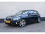 BMW 1-Serie 120i Executive * WINTER/ZOMER BANDEN * STOELVERWARMING * APK 2026 *