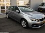 Peugeot 308 1.2 PureTech Blue Lease active Peugeot 308 SW 1.2 PureTech Blue Lease active