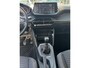 Peugeot 2008 1.2 PureTech Active Pack - Navigatie/Apple CarPlay I Airco I LED I PDC I 68.000 KM -Dealer onderhouden