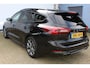 Ford Focus Wagon 1.0 EcoBoost Hybrid ST Line X 168PK | Panoramadak | Stoel/Stuurverwarming | Achteruitrijcamera | Parkeersensoren V+A | Adaptive cruise controle | Lane assist | Dodehoek sensoren | Schuif/kantel dak | Navigatie | Climate controle | Keyless start | Apple CarPlay/Android Auto | 17 Inch LMV | LED koplampen | DAB |