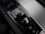 Volvo XC60 T6 350pk Plug-in hybrid AWD Plus Dark / Harman en Kardon audio / Contourstoelen / Panorama dak / Camera voor en achter / Elektrisch verstelbare stoelen /