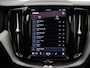 Volvo XC60 T6 350pk Plug-in hybrid AWD Plus Dark / Harman en Kardon audio / Contourstoelen / Panorama dak / Camera voor en achter / Elektrisch verstelbare stoelen /