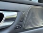 Volvo V60 2.0 T6 Recharge AWD R-Design | trekhaak | Adaptieve cruise controle | Long Range | Panorama Schuifdak | Harman/Kardon | Sportstoelen | Memory | Stuur + Stoel verwarming | Keyless |