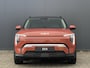Kia EV3 Plus Advanced 81.4 kWh | *Direct Leverbaar* | *€3.000,- Korting* | *563KM WLTP | Navi | Camera | Panoramadak | EL. Achterklep | Bel 079 361 64 44 voor een afspraak