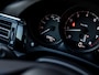 Porsche Macan 2.0 | SPORTDESIGN | SPORTCHRONO | PASM LUCHTVERING | SPORTUITLAATEINDPIJPEN | KRIJTGRIJS | 18-WEG STOELEN | ELEKTR.TREKHAAK | PANORAMA/SCHUIF-KANTELDAK | 21 INCH | BURMSTER | PLDS + |