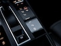 Porsche Macan 2.0 | SPORTDESIGN | SPORTCHRONO | PASM LUCHTVERING | SPORTUITLAATEINDPIJPEN | KRIJTGRIJS | 18-WEG STOELEN | ELEKTR.TREKHAAK | PANORAMA/SCHUIF-KANTELDAK | 21 INCH | BURMSTER | PLDS + |