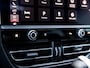 Porsche Macan 2.0 | SPORTDESIGN | SPORTCHRONO | PASM LUCHTVERING | SPORTUITLAATEINDPIJPEN | KRIJTGRIJS | 18-WEG STOELEN | ELEKTR.TREKHAAK | PANORAMA/SCHUIF-KANTELDAK | 21 INCH | BURMSTER | PLDS + |