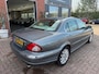 Jaguar X-Type 2.5 V6 Executive AUT, Leer